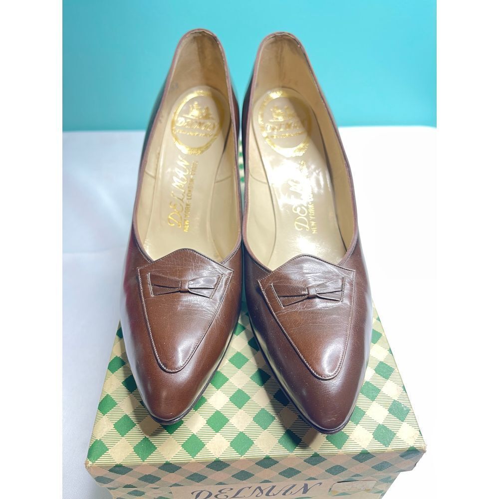 Vintage Leather Loafers - Timeless Style